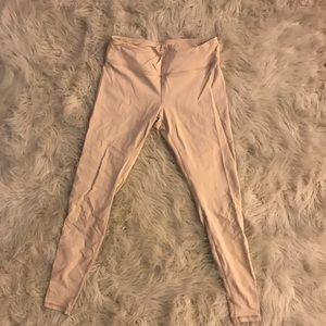 Tammy Hembrow Saski  Collection leggings.